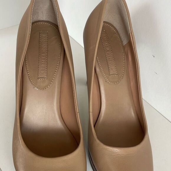 Nude Leather Stacked Wood Platform Heels 7.5 - Picture 6 of 12